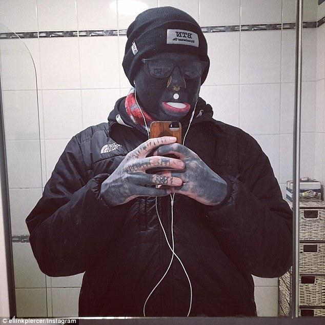 Bədəninin hər yerini döydürdü -  başqa bir adam oldu - FOTOLAR